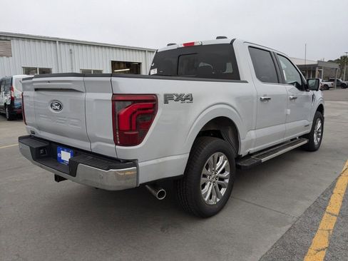 New 2025 Ford F150 Lariat w/ Equipment Group 502A High image 4