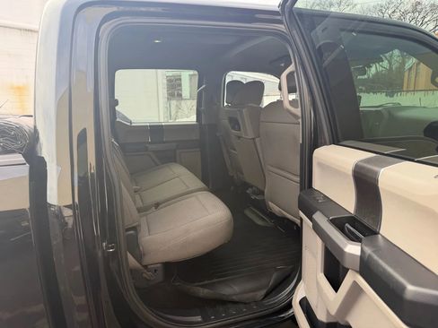 Used 2018 Ford F150 XLT AWD/4WD image 28