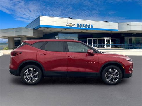 Used 2023 Chevrolet Blazer LT image 5