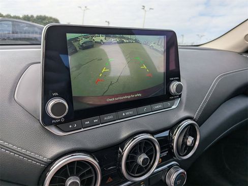 Used 2024 Nissan Sentra SV image 18