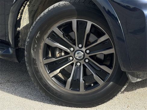 Used 2019 Nissan Armada Platinum w/ Captain's Chairs Package image 34