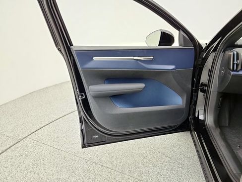 New 2026 Volvo EX30 Ultra w/ Protection Package Premier AWD/4WD image 23