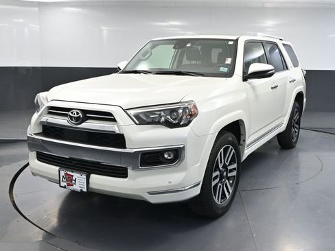 Used 2023 Toyota 4Runner Limited AWD/4WD image 12