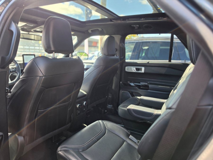 Used 2023 Ford Explorer ST AWD/4WD image 26