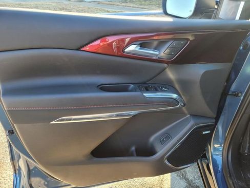 New 2026 Chevrolet Traverse RS image 12