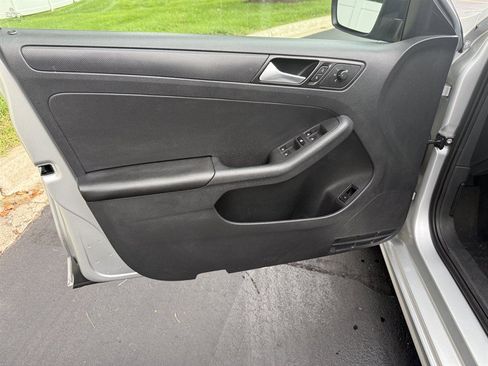 Used 2014 Volkswagen Jetta S FWD image 23