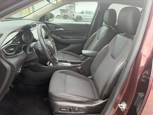 Used 2022 Buick Encore GX Select AWD/4WD image 13