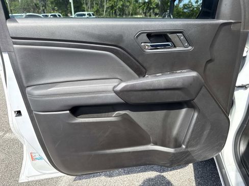 Used 2024 Chevrolet Colorado LT w/ LT Convenience Package image 17