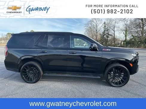 Used 2021 Chevrolet Tahoe Z71 w/ Z71 Signature Package image 4