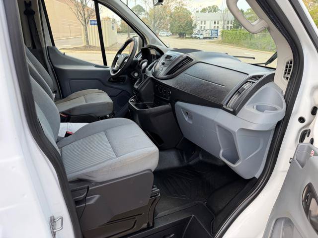 Used 2019 Ford Transit 150 130 Low Roof RWD image 9