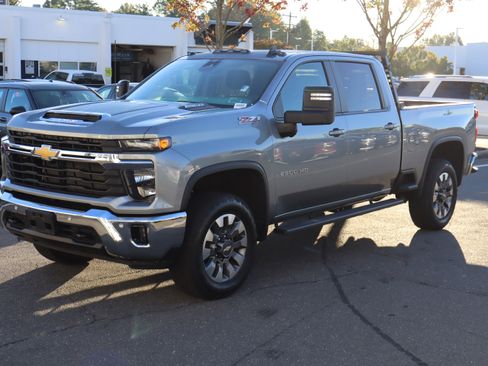 Certified 2025 Chevrolet Silverado 2500 LT w/ All Star Edition image 5