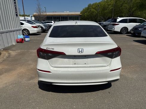 Used 2023 Honda Civic LX image 6
