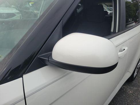 Used 2020 Kia Soul LX FWD image 9