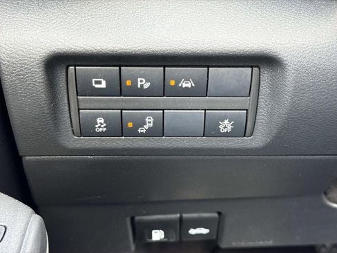 Used 2024 Nissan Kicks S FWD image 19