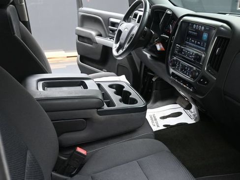Used 2018 Chevrolet Silverado 1500 LT w/ Midnight Edition AWD/4WD image 46