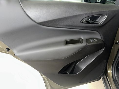 Certified 2024 Chevrolet Equinox LT w/ LPO, Floor Liner Package image 17