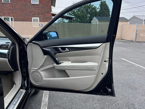 Used 2011 Acura TL image 10