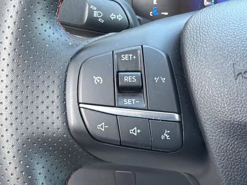 Certified 2025 Ford Escape ST-Line FWD image 17