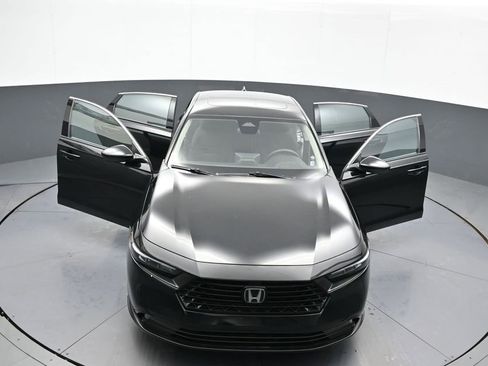 Certified 2023 Honda Accord EX image 43