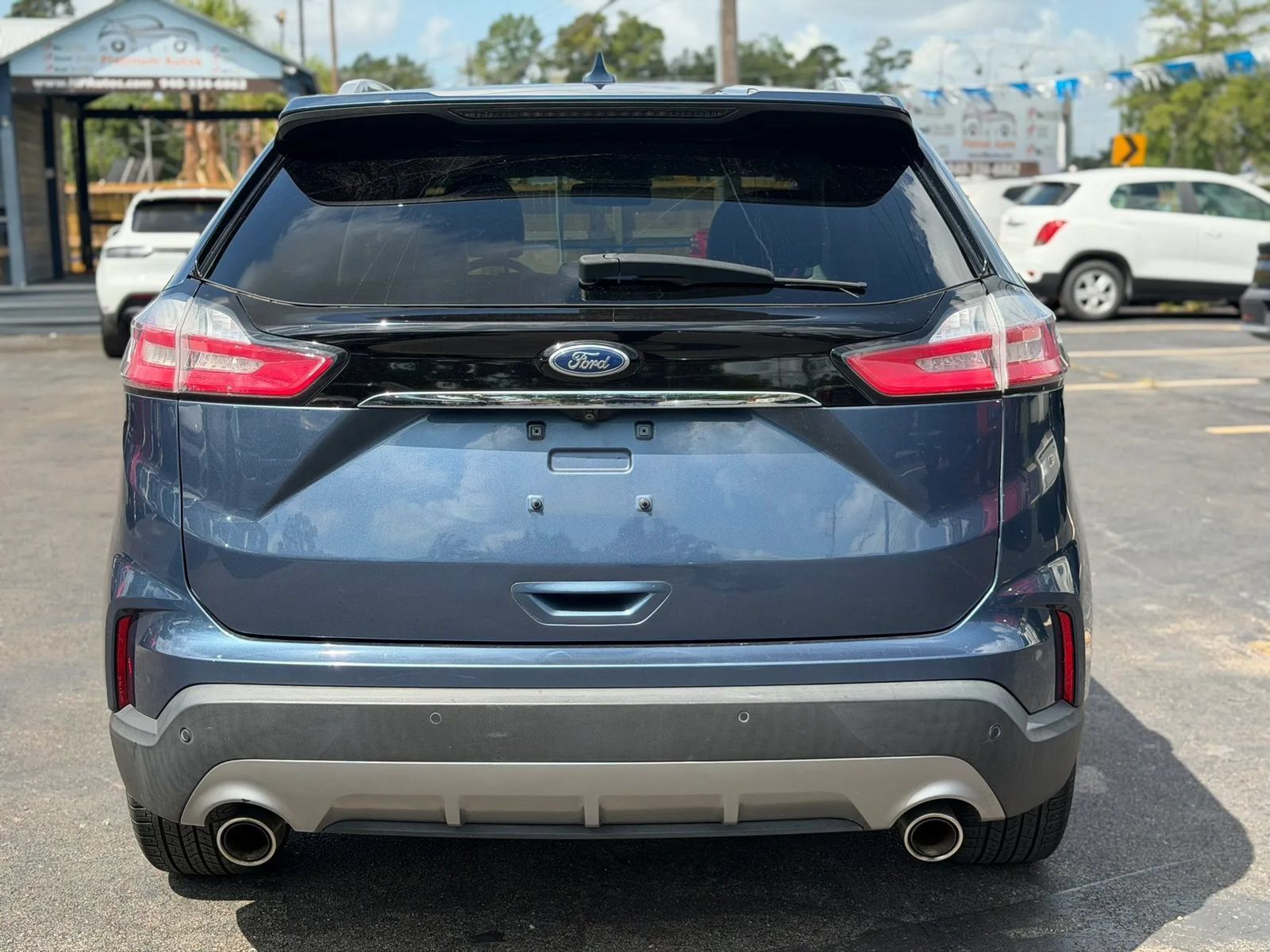 Used 2019 Ford Edge Titanium FWD image 7