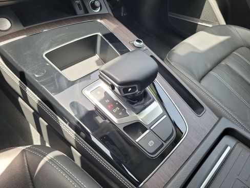 Used 2021 Audi Q5 2.0T Premium Plus AWD/4WD image 32