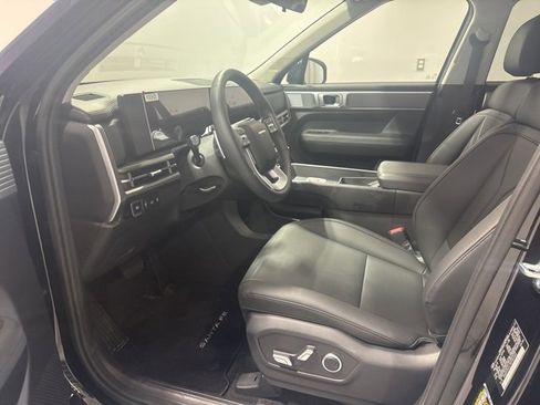 Used 2025 Hyundai Santa Fe SEL w/ Tow & Go Package image 12