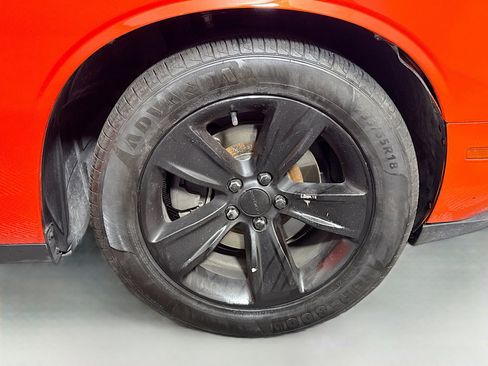 Used 2020 Dodge Challenger SXT image 30