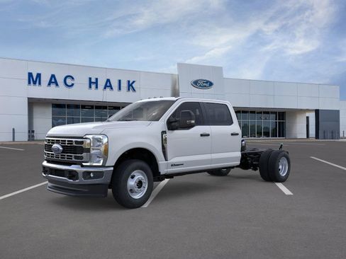New 2026 Ford F350 XL w/ XL Chrome Package image 1
