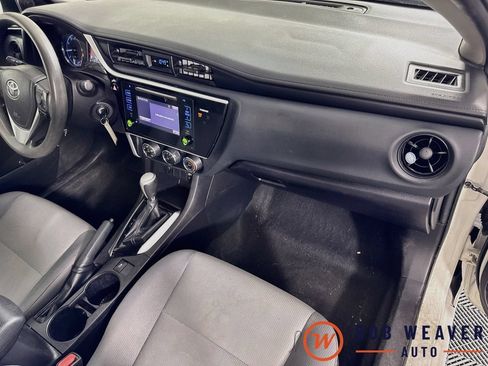 Used 2017 Toyota Corolla L FWD image 36