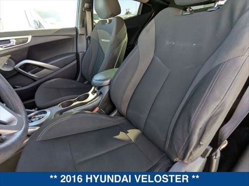 Used 2016 Hyundai Veloster image 13