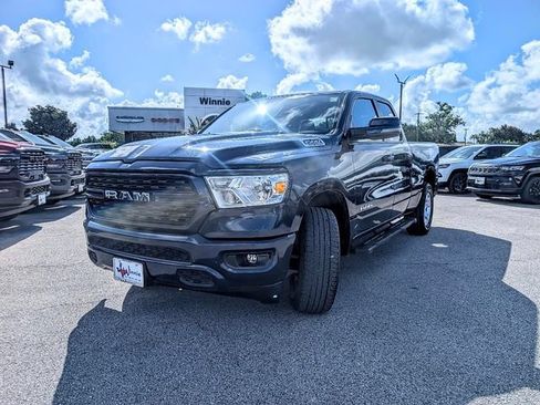 Used 2023 RAM 1500 Big Horn AWD/4WD image 3