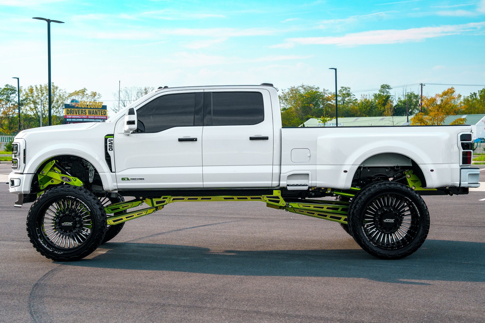 Used 2026 Ford F450 Platinum w/ Platinum Plus Package AWD/4WD image 17