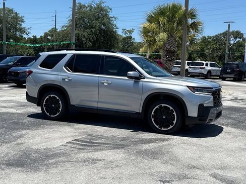 New 2026 Honda Pilot Touring image 4
