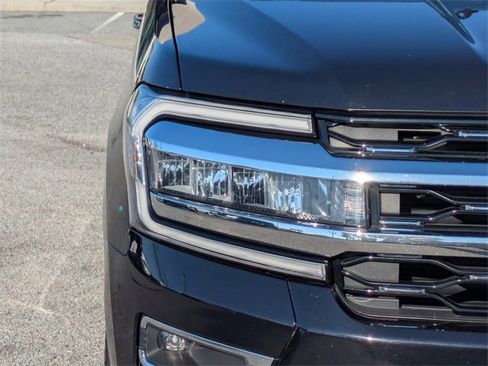 Used 2024 Ford Expedition Max Limited image 10