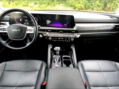 Used 2023 Kia Telluride EX image 30