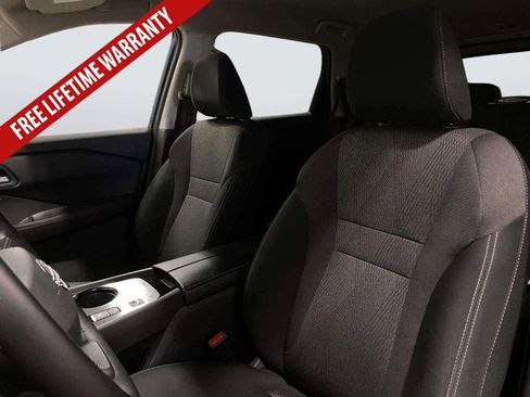 Used 2025 Nissan Rogue SV FWD image 27
