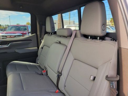 Certified 2022 GMC Sierra 1500 SLT image 28