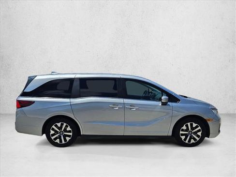 Used 2025 Honda Odyssey EX-L image 4