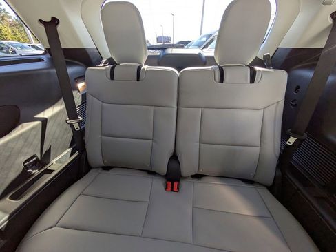 New 2026 Ford Explorer Active w/ Active Comfort Package image 17