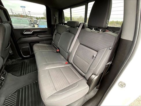 Used 2024 Chevrolet Silverado 2500 LT w/ Convenience Package image 14