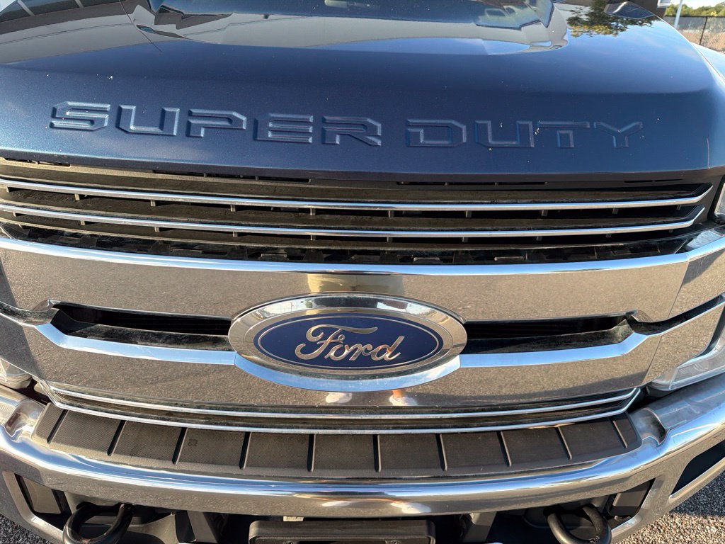 Used 2019 Ford F250 Lariat w/ FX4 Off-Road Package AWD/4WD image 13