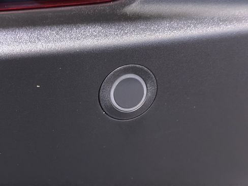 Used 2025 Honda Pilot TrailSport image 18