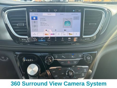 New 2026 Chrysler Pacifica Limited image 18