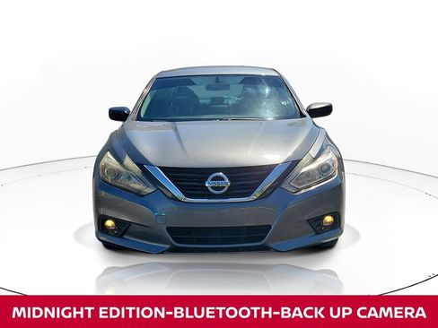 Certified 2018 Nissan Altima 2.5 SR w/ SR Midnight Edition FWD image 2