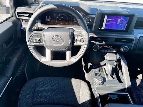 Used 2025 Toyota 4Runner SR5 image 27