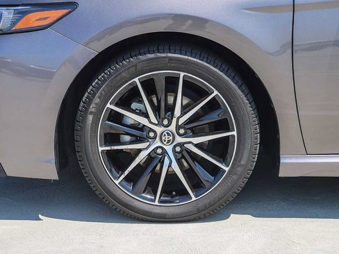 Used 2024 Toyota Camry SE w/ Audio Upgrade Package FWD image 6