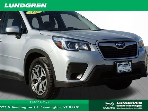 Used 2019 Subaru Forester Premium w/ All-Weather Package image 11