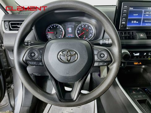Used 2022 Toyota RAV4 LE FWD image 13