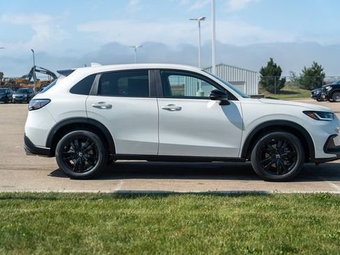 New 2026 Honda HR-V Sport image 8