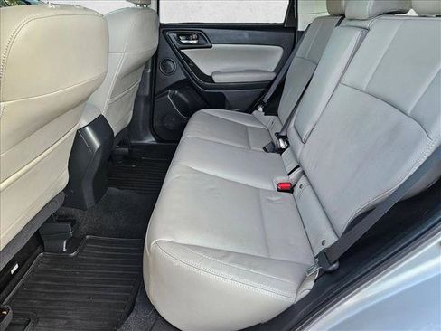 Used 2017 Subaru Forester 2.5i Limited AWD/4WD image 18